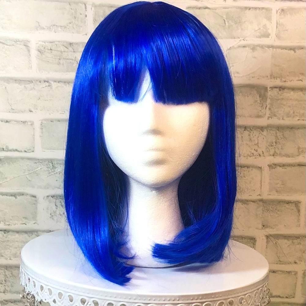 Beautiful Blue Shoulder Length Straight Hair Wig w/Blunt Cut Bangs - New, never